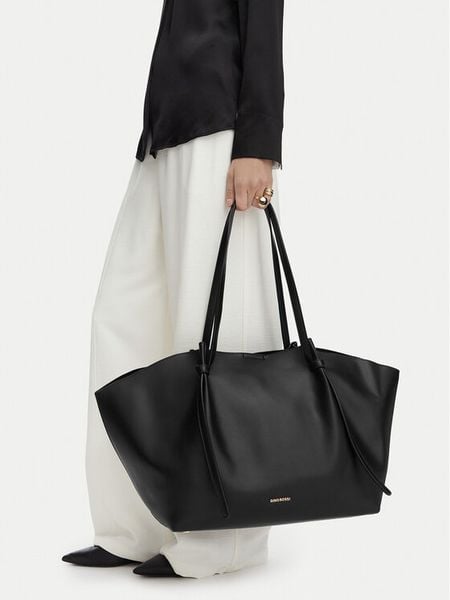 GINO ROSSI Torebka C-LDA9148 Czarny. Czarne shopper Gino Rossi, bez wzorów, ze skóry, bez dodatków. Za 279.99 zł.
