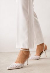 Białe Eleganckie Szpilki Siateczkowe z Cekinami i Koralikami Neamer. Białe szpilki Born2be, z aplikacjami, z satyny, eleganckie, bez obcasa, na szpilce, bez zapięcia. Za 119.99 zł.