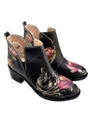 Goby Botki w kolorze czarnym rozmiar: 37. Czarne botki Goby, bez wzorów, z materiału, z okrągłym noskiem, bez obcasa, bez zapięcia. Za 347.99 zł.