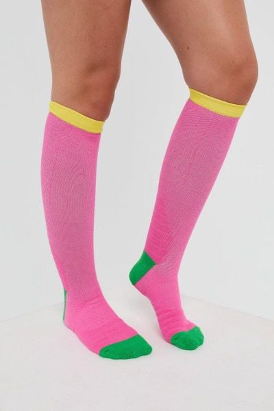 Skarpety narciarskie / snowboardowe So Fetch. Zielone skarpety OOSC, bez wzorów, z elastanu. Za 132.99 zł.