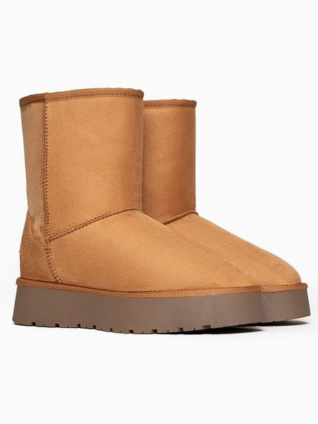 ISLAND BOOT Botki zimowe w kolorze jasnobrązowym rozmiar: 38. Brązowe botki Island Boot, na zimę, bez wzorów, bez obcasa, bez zapięcia. Za 167.28 zł.
