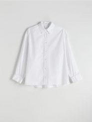 Koszula oversize - biały. Białe koszule Reserved, l, bez wzorów, z bawełny, bez kołnierzyka, bez ramiączek. W wyprzedaży za 39.99 zł.