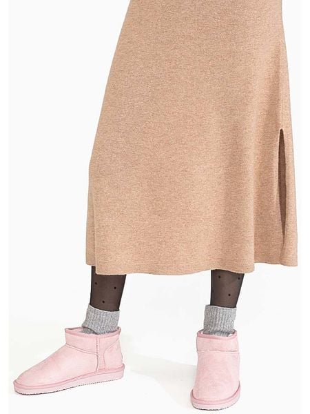 Blackfield Botki zimowe "Milli" w kolorze jasnoróżowym rozmiar: 41. Różowe botki Blackfield, na zimę, bez wzorów, z materiału, bez obcasa, bez zapięcia. Za 134.85 zł.