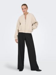 ONLY Kurtka "Elba" w kolorze beżowym rozmiar: M. Brązowe kurtki Only, m, bez wzorów, bez kaptura. Za 176.50 zł.