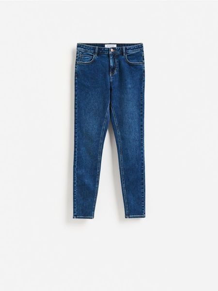 Jeansy slim fit - granatowy. Niebieskie jeansy Reserved, bez wzorów. Za 99.99 zł.