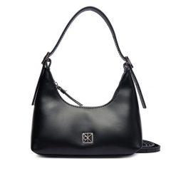 Torebka Calvin Klein. Czarne torebki klasyczne Calvin Klein, bez wzorów, bez dodatków. Za 899.99 zł.