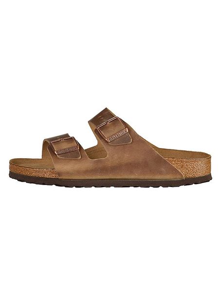 Birkenstock Skórzane klapki "Arizona" w kolorze jasnobrązowym rozmiar: 45. Brązowe klapki Birkenstock, bez wzorów, z otwartym noskiem, bez obcasa. Za 263.95 zł.