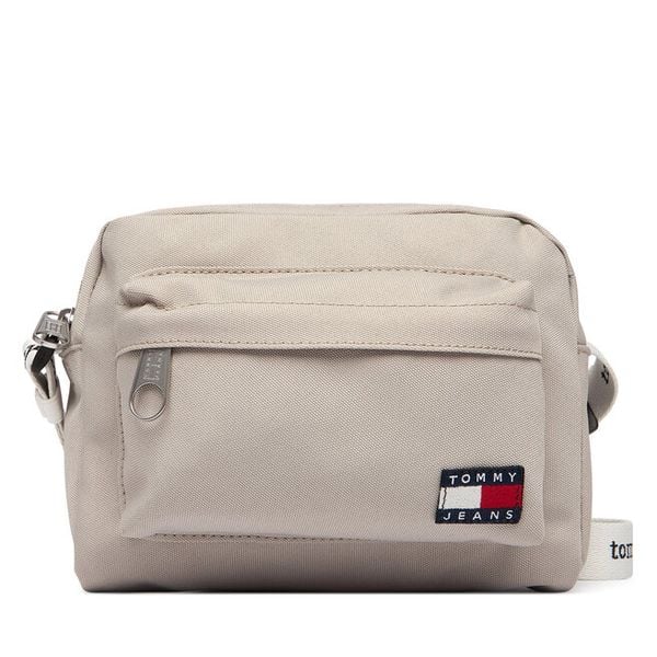 Torebka Tommy Jeans. Brązowe torebki klasyczne Tommy Jeans, bez wzorów, z jeansu, bez dodatków. Za 179.99 zł.