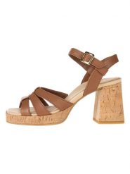 Paul Green Sandały w kolorze jasnobrązowym rozmiar: 41. Brązowe sandały Paul Green, bez wzorów, z otwartym noskiem, bez obcasa, na koturnie, bez zapięcia. Za 247.40 zł.