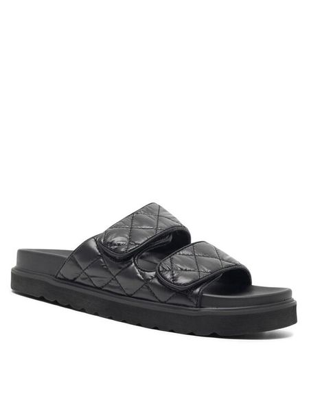 DeeZee Klapki H86009-6A Czarny. Czarne klapki DeeZee, bez wzorów, ze skóry, bez obcasa. Za 119.99 zł.
