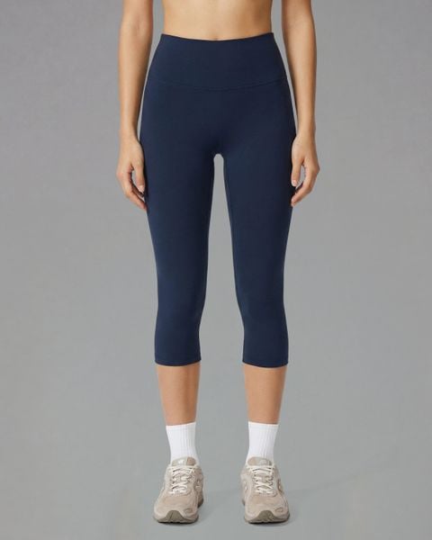 Legginsy 3/4 Softform™ - Granatowy. Niebieskie legginsy JOY STUDIO, m, bez wzorów, z tkaniny, z podwyższonym stanem, długie. Za 204.00 zł.