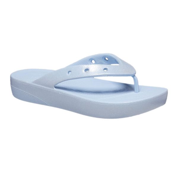 Japonki damskie Crocs Classic Platform Meta Pearl. Niebieskie klapki Crocs, bez wzorów, bez obcasa. Za 79.99 zł.