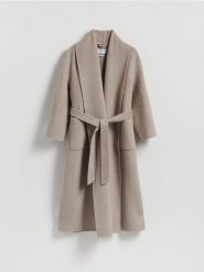 Płaszcz handmade z wełną - beżowy. Brązowe płaszcze Reserved, l, bez wzorów, z tkaniny, bez kaptura. Za 599.99 zł.