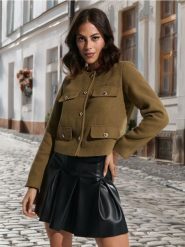 Żakiet - khaki. Brązowe marynarki i żakiety Sinsay, l, bez wzorów, z materiału. W wyprzedaży za 25.99 zł.