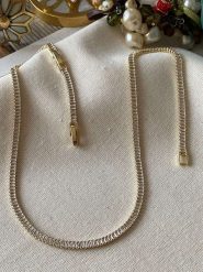 Luseera Pozłacany naszyjnik z cyrkoniami - dł. 45 cm rozmiar: onesize. Żółte naszyjniki Luseera, z cyrkonią, pozłacane. Za 43.99 zł.