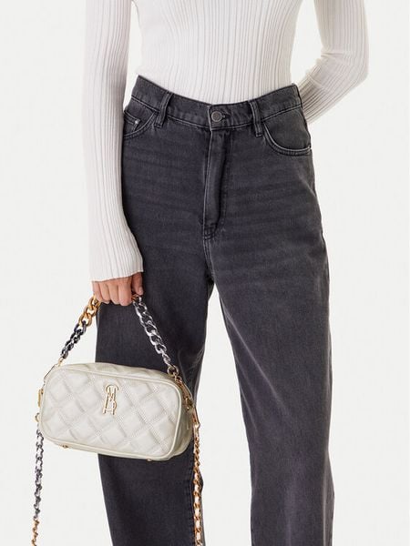 Steve Madden Torebka Bcecily SM13001664 Kremowy. Białe torebki klasyczne Steve Madden, bez wzorów, ze skóry, bez dodatków. Za 252.99 zł.