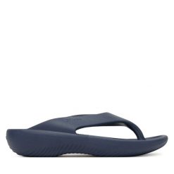 Japonki Crocs. Niebieskie klapki Crocs, bez wzorów, bez obcasa. Za 179.99 zł.