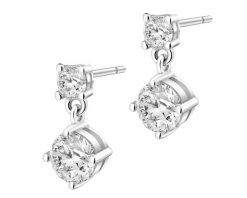 Kolczyki srebrne z cyrkoniami. Szare kolczyki Apart, z cyrkonią, srebrne. Za 109.00 zł.