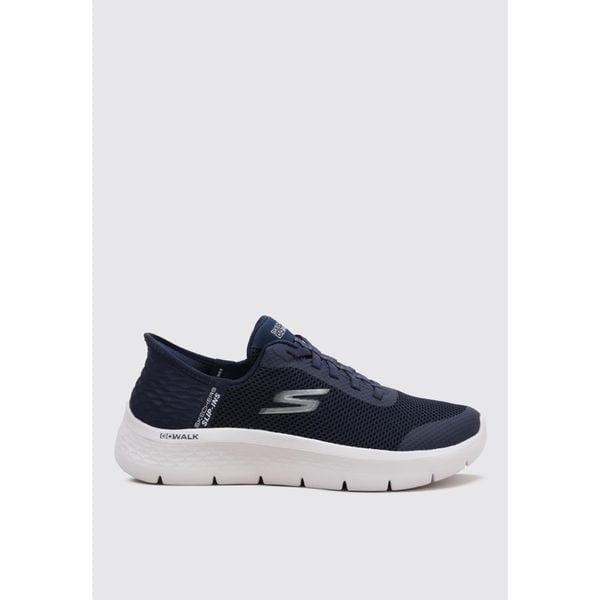 Buty sportowe Sneakersy damskie, Slip-Ins: GO WALK Flex - Grand Entry. Białe obuwie sportowe Skechers, bez zapięcia, trekkingowe, Skechers Sport. Za 349.99 zł.