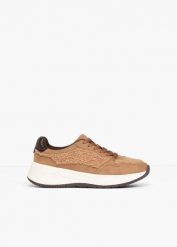 Ciężkie sneakersy ze wstawką z imitacji futra. Brązowe obuwie sportowe bonprix, bez zapięcia. Za 149.99 zł.