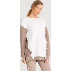 SWETER Twinset U&B. Białe swetry Twinset U&B, l, z aplikacjami, z dzianiny, bez ramiączek. Za 479.40 zł.