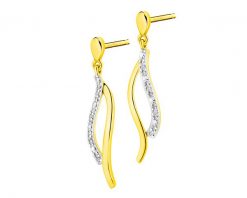 Kolczyki z żółtego złota z diamentami - 0,02 ct - próba 375. Żółte kolczyki Apart, z diamentem, złote. Za 1,159.00 zł.