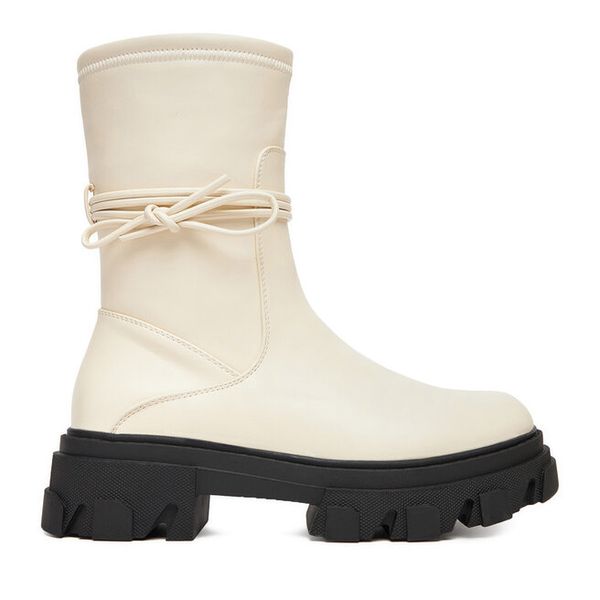 Botki DeeZee. Botki DeeZee, bez wzorów, bez obcasa, na płaskiej podeszwie, bez zapięcia. Za 229.99 zł.