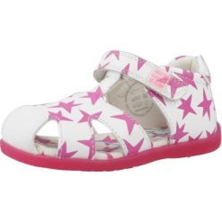 Sandały AGATHA RUIZ DE LA PRADA 242902A Biały. Białe sandały Agatha Ruiz de la Prada, bez wzorów, ze skóry, bez obcasa, bez zapięcia. Za 248.79 zł.