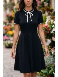 SOULSHAE Sukienka w kolorze czarnym rozmiar: S/M. Czarne sukienki SOULSHAE, m, bez wzorów, bez kołnierzyka, bez ramiączek, mini. Za 164.95 zł.