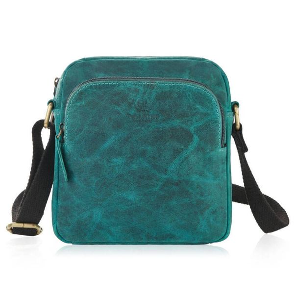 Skórzana listonoszka damska zielona vintage Paolo Peruzzi T-63-GR. Zielone torebki klasyczne PAOLO PERUZZI, bez wzorów, z materiału, na ramię, bez dodatków. Za 139.00 zł.