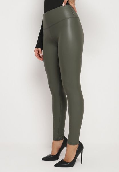 Ciemnozielone Legginsy z Ekoskóry z Wysokim Stanem i Polarem Labira. Zielone legginsy Born2be, l, z aplikacjami, z jeansu, z podwyższonym stanem. Za 34.99 zł.