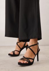 Czarne Eleganckie Sandały VICES na Szpilce z Przeplatanymi Paskami Adreviana. Czarne sandały Born2be, bez wzorów, z satyny, eleganckie, bez obcasa, na obcasie, bez zapięcia. Za 119.99 zł.