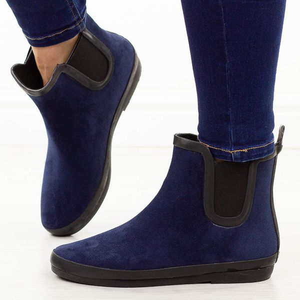 Granatowe kalosze damskie Potocki 36063. Niebieskie botki POTOCKI, na jesień, bez wzorów, z gumy, z okrągłym noskiem, bez obcasa, bez zapięcia. Za 89.00 zł.