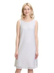 BETTY & CO Sukienka w kolorze białym rozmiar: 42. Białe sukienki Betty & Co, na co dzień, bez wzorów, z koronki, bez kołnierzyka, bez ramiączek, midi, proste. Za 124.95 zł.