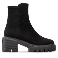 Botki Stuart Weitzman. Czarne botki Stuart Weitzman, bez wzorów, bez obcasa, na słupku, bez zapięcia. Za 3,249.00 zł.