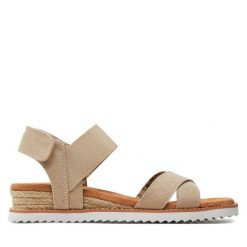 Sandały Skechers. Brązowe sandały Skechers, bez wzorów, bez obcasa, na płaskiej podeszwie, bez zapięcia. Za 229.99 zł.