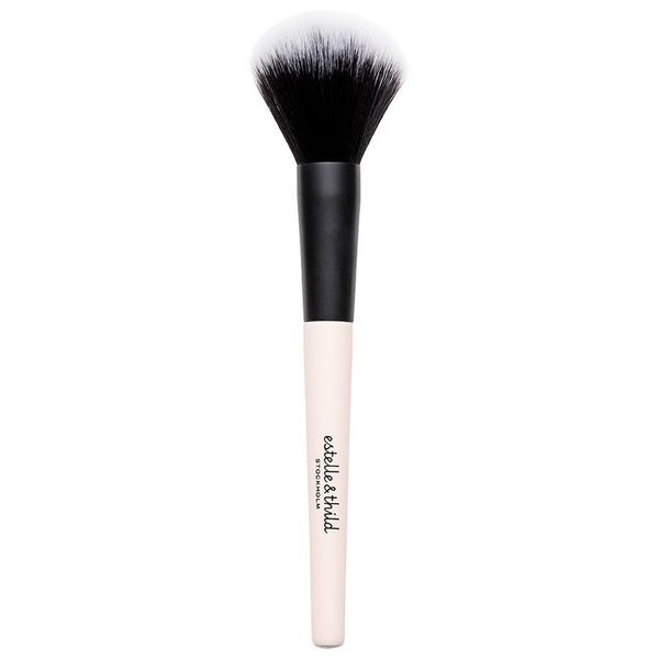 Estelle & Thild Silky Finishing Powder Brush Pędzle do pudru 1 ct. Pędzle Estelle & Thild. Za 79.00 zł.