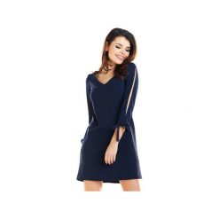 Klasyczna, trapezowa sukienka mini B257. Białe sukienki Awama, xl, bez wzorów, klasyczne, bez kołnierzyka, bez ramiączek, mini, trapezowe. Za 139.00 zł.