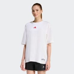 Koszulka Mini Embroidery Oversized Graphic. Białe bluzki Adidas, bez wzorów, sportowe, bez kołnierzyka, bez ramiączek. Za 129.00 zł.