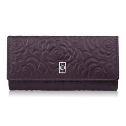 Poziomy portfel damski skórzany w kolorze burgundowym z metalowym logo duży Paolo Peruzzi AL-12-BGD. Czerwone portfele PAOLO PERUZZI, bez wzorów, ze skóry. Za 89.00 zł.