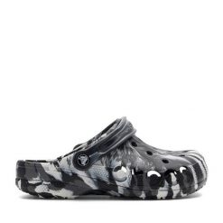 Klapki Crocs. Czarne klapki Crocs, bez wzorów, bez obcasa. Za 239.99 zł.