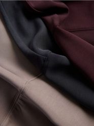 Bluza z modalem - ciemnofioletowy. Fioletowe bluzy Reserved, l, bez wzorów, z dzianiny, bez kaptura. Za 119.99 zł.