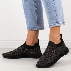 Czarne sportowe buty damskie z cyrkoniami DiA Tw121. Czarne obuwie sportowe DiA, na lato, ze skóry, bez zapięcia, trekkingowe. W wyprzedaży za 118.30 zł.