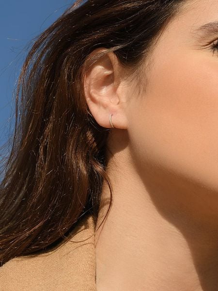 DIAMANTA Złote kolczyki "Perfect créoles" z diamentami rozmiar: onesize. Szare kolczyki DIAMANTA, z diamentem, złote. Za 1,348.99 zł.