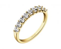 Pierścionek z żółtego złota z diamentami - 0,03 ct - próba 375. Żółte pierścionki Apart, z diamentem, złote. Za 1,429.00 zł.