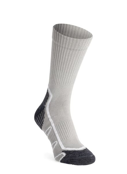 Skarpety turystyczne CMP Trekking Sock Poly Mid. Szare skarpety CMP, bez wzorów, z elastanu. Za 47.99 zł.