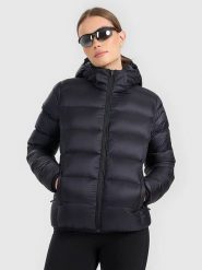 4F Puchowa kurtka trekkingowa w kolorze czarnym rozmiar: S. Czarne kurtki sportowe 4f, s, bez wzorów, z materiału, bez kaptura, outdoorowe. Za 499.19 zł.