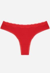 Czerwone Majtki z Bawełną Typu Stringi Ozdobione Koronką Cirilise. Czerwone stringi Born2be, bez wzorów, z bawełny. Za 7.99 zł.