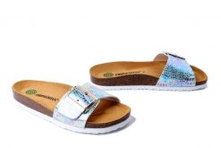 DR. BRINKMANN 700674-55 hellblau, klapki damskie. Niebieskie klapki Dr. Brinkmann, bez wzorów, bez obcasa. Za 143.43 zł.