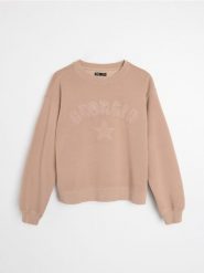 Bluza crewneck w stylu akademickim - brązowy. Brązowe bluzy sportowe Sinsay, l, bez wzorów, bez kaptura. Za 45.99 zł.
